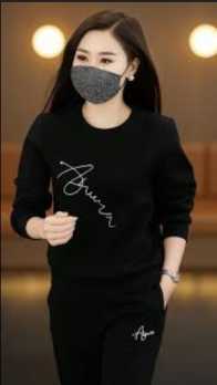 новый модный свитер с круглым вырезом