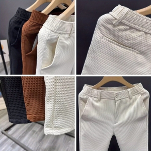 брюки с карманами