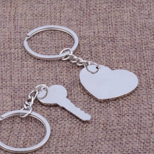 парные брелки